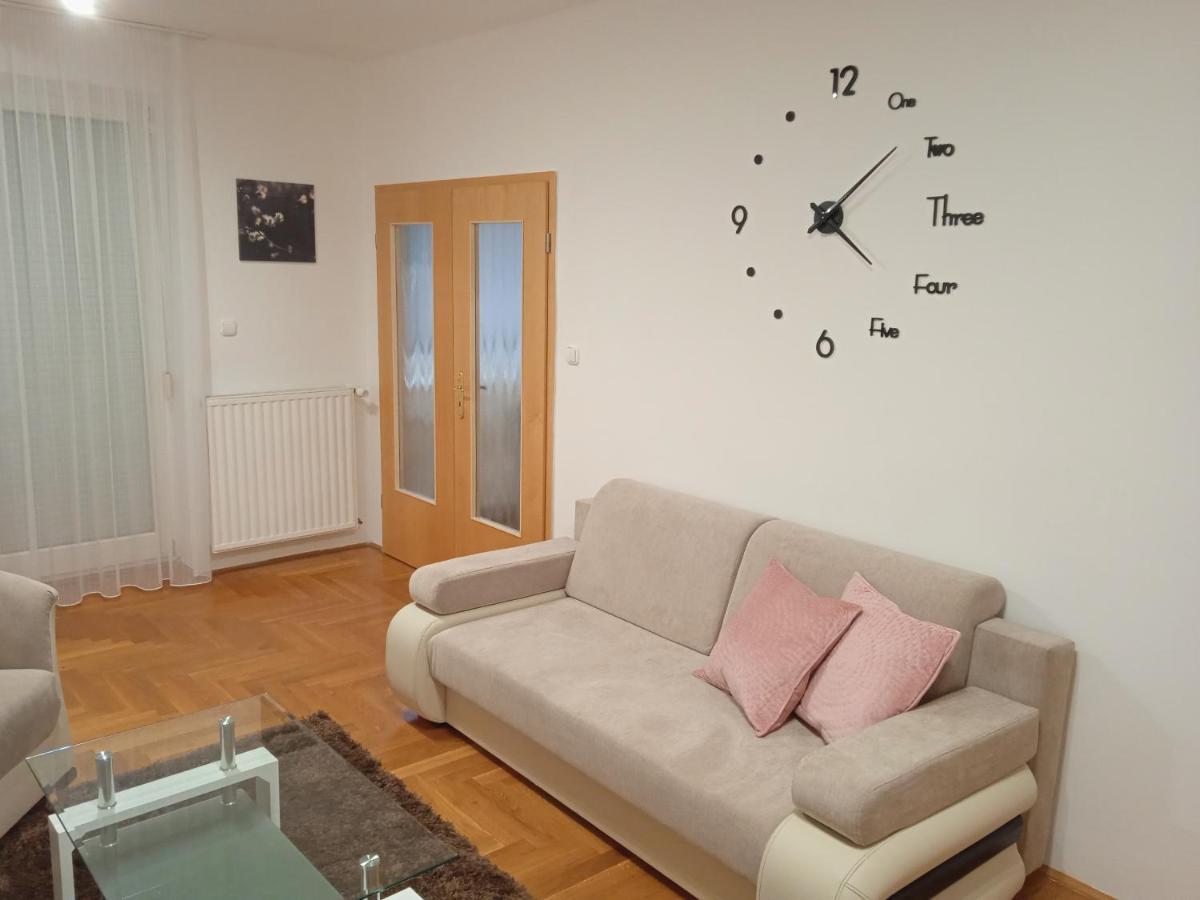 Family Apartment-Csaladias Hangulat Győr Extérieur photo
